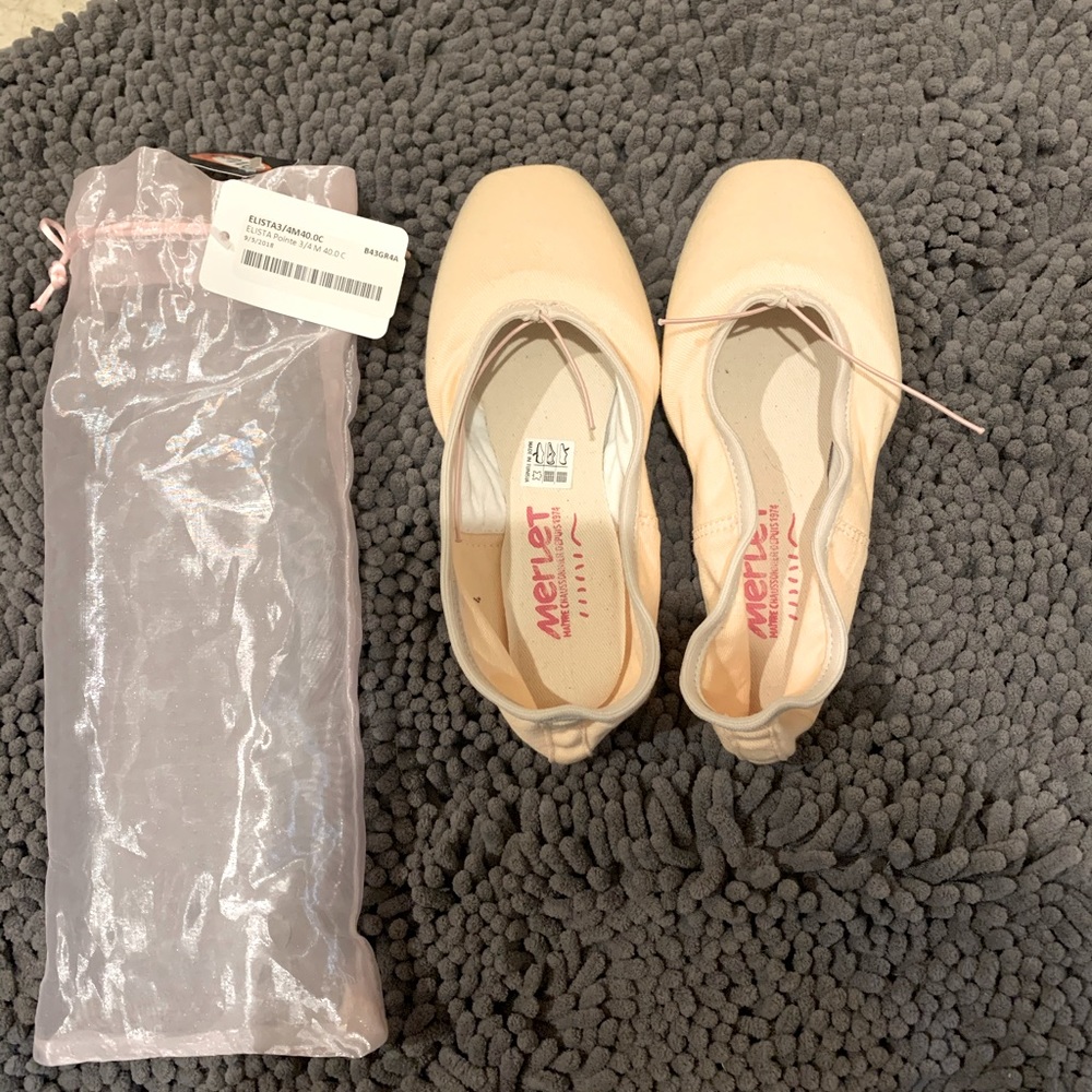 BNIB Merlet Elista Pointe Shoes
